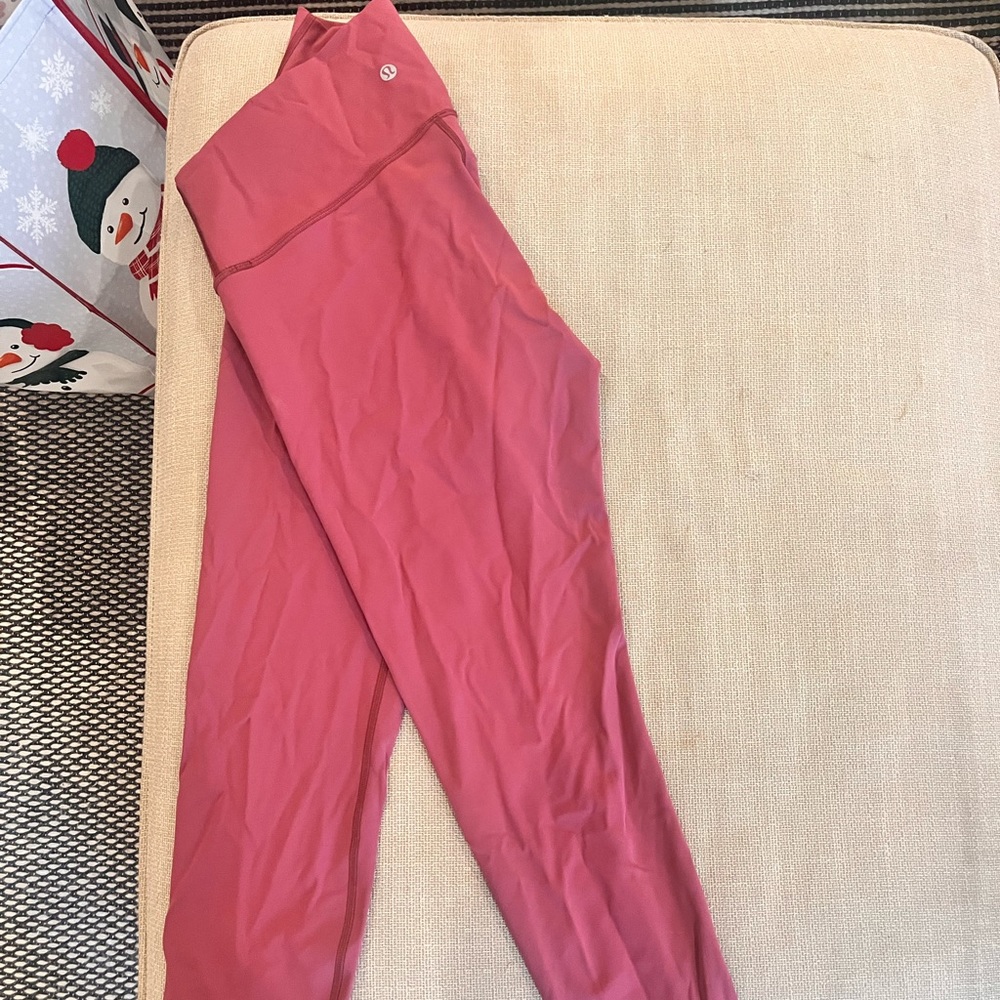 Lululemon wunder under 7/8 length (25”) size 10 velvet dust/plumful